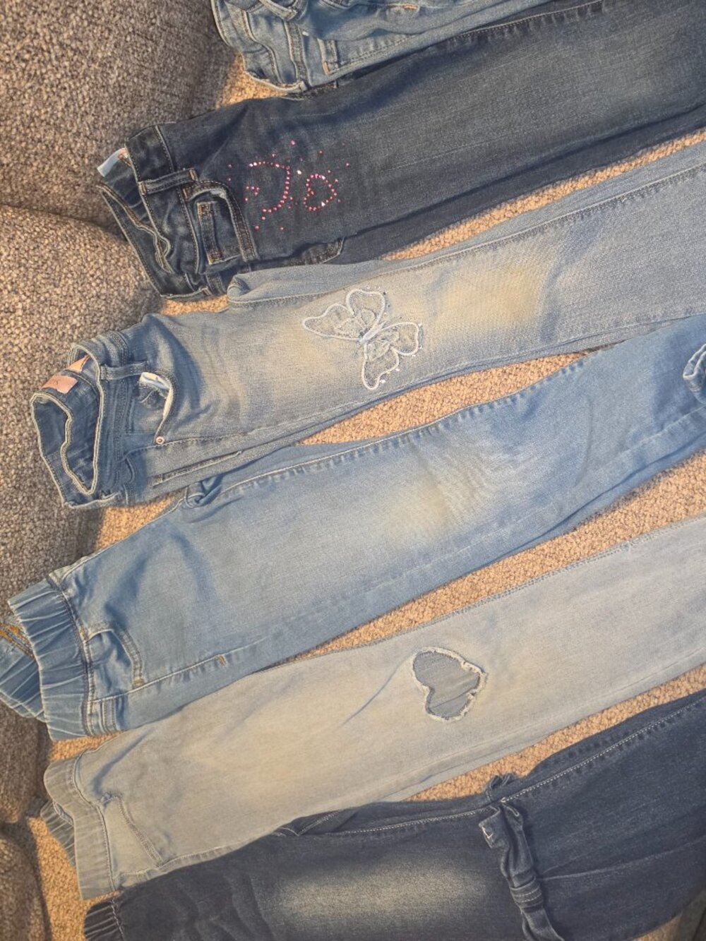 Jeans - Picture 1 of 2